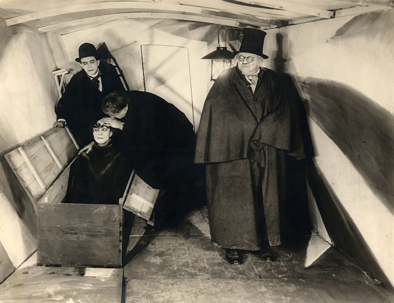 Figura 1. Fotograma del filme Das Kabinett des Dr. Caligari [El gabinete del doctor Caligari]. Dir. Robert Wiene, 1919